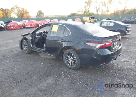 2022 Toyota Camry Se z USA, uszkodzony, nr VIN 4T1G11AK7NU692366